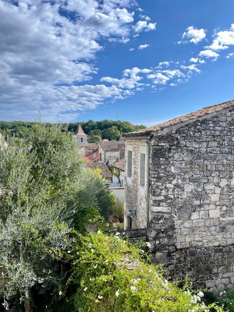 Le Coucou Montcuq Bed & Breakfast エクステリア 写真